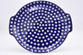 Bunzlau serveerschaal rond met oor 152-0247. Origineel Bunzlau Artystyczna servies uit Polen. Minimaal 30% onder de originele prijs. Blij Blauw Bunzlau prijs €62,50